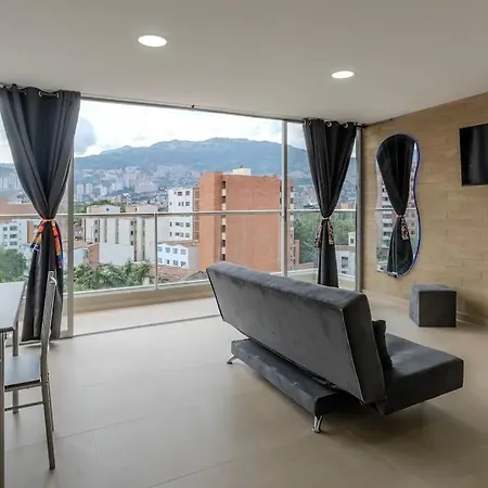 Balcon En Laureles, Ac, Piscina, Estacionamiento 601 Apartment